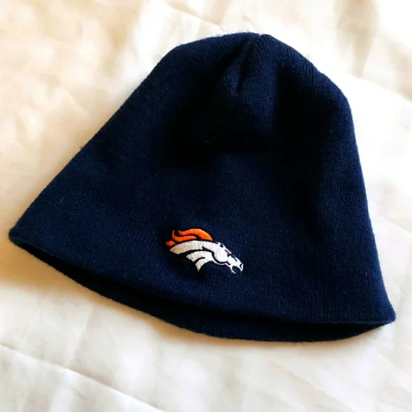 NFL Reebok Denver Broncos Knit Beanie Navy Blue Big Kids Boys Unisex OS - Picture 1 of 10